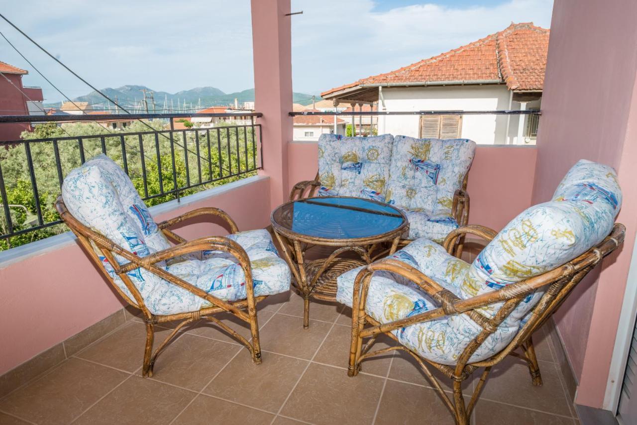 Villa Hospitality Nikiana Ngoại thất bức ảnh